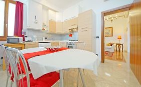 Dolcevita Apartments N 315